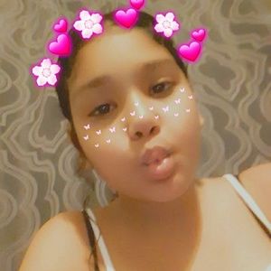 Meet your Posher, Alondra